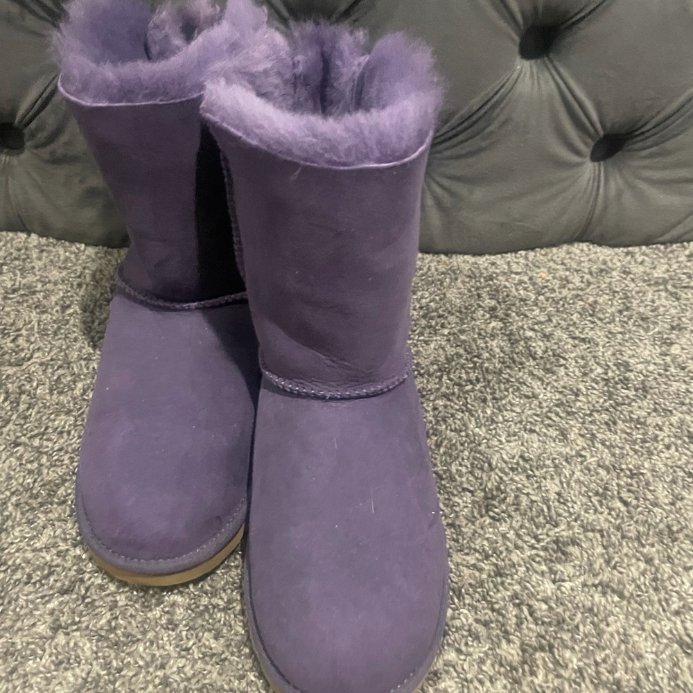 Girls purple Bailey Bow UGGs size US 5